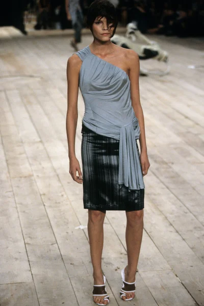 Look 13